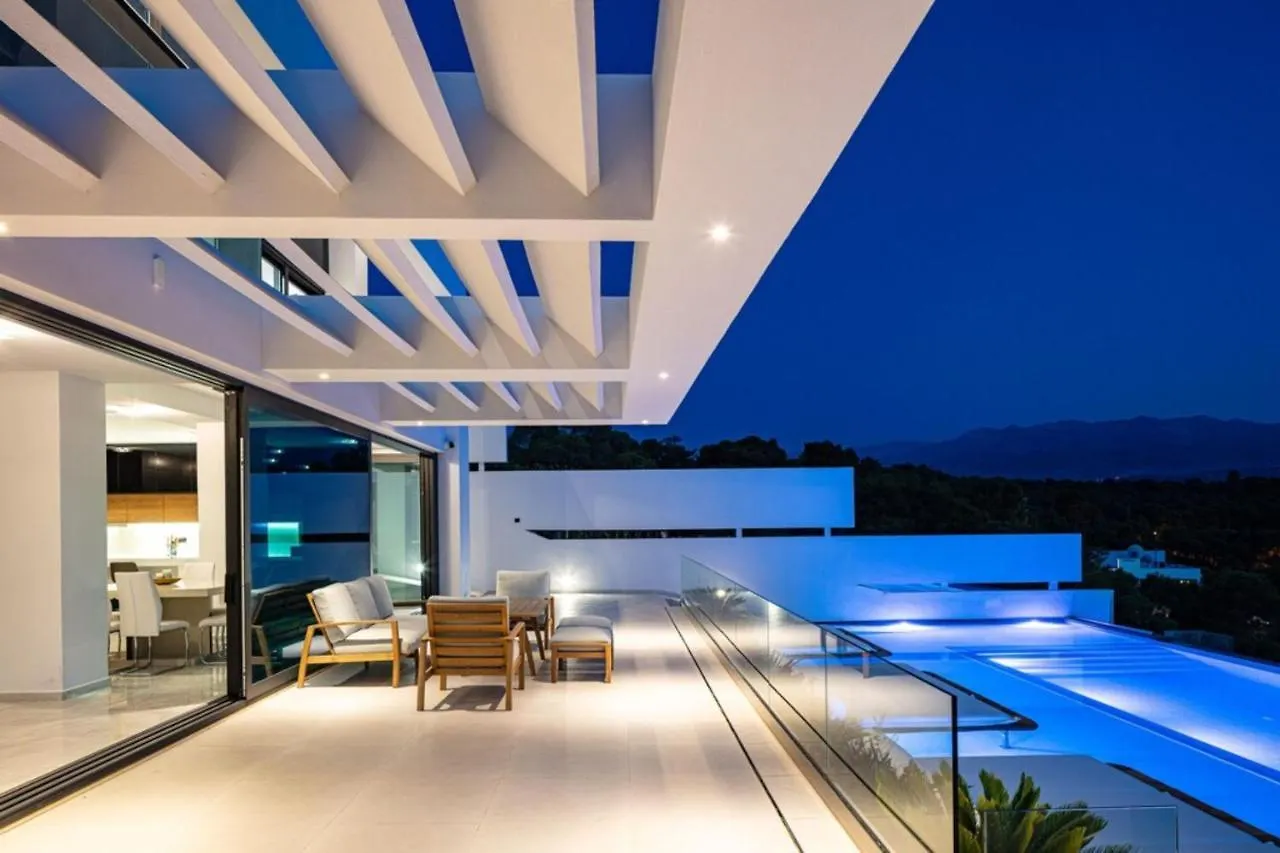 Regal Residence Hriszí Aktí Haniá Villa