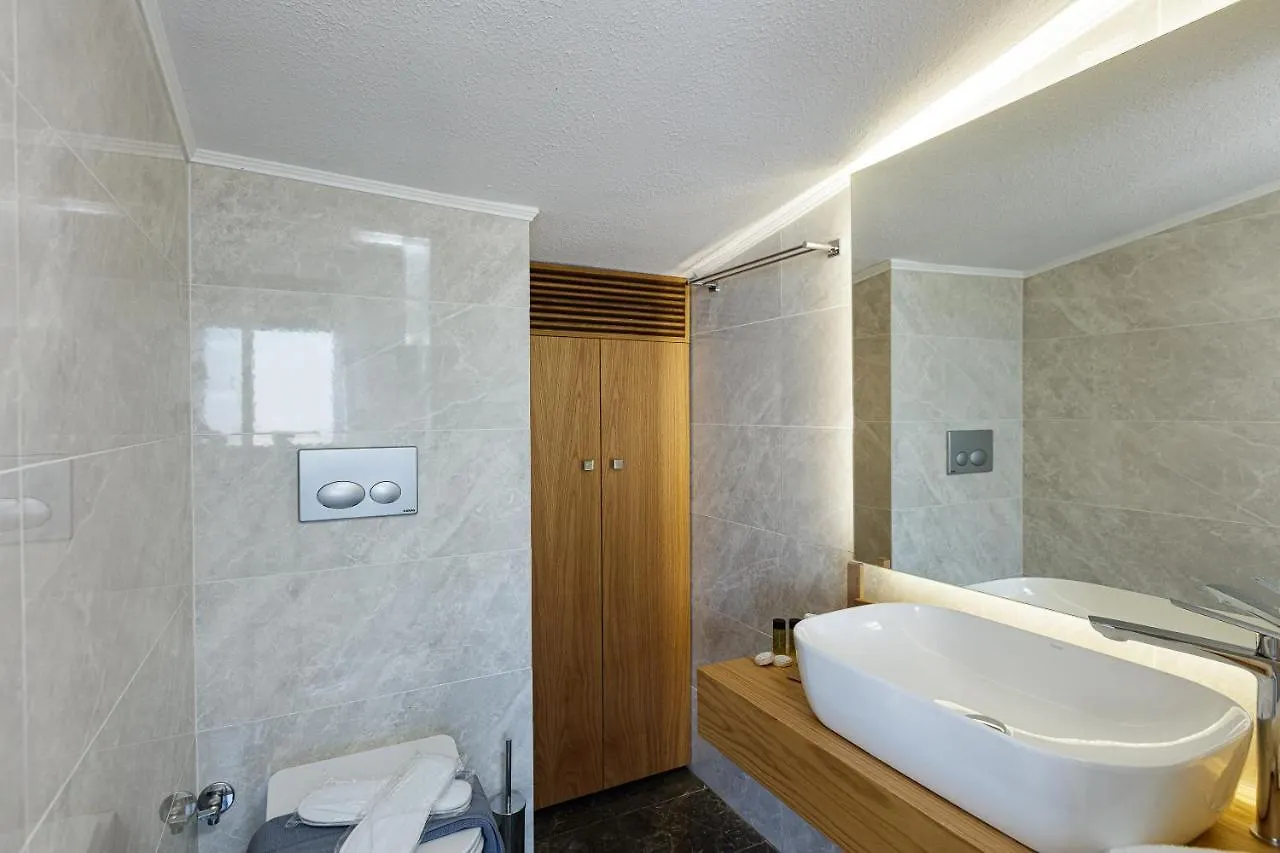 Regal Residence Hriszí Aktí Haniá